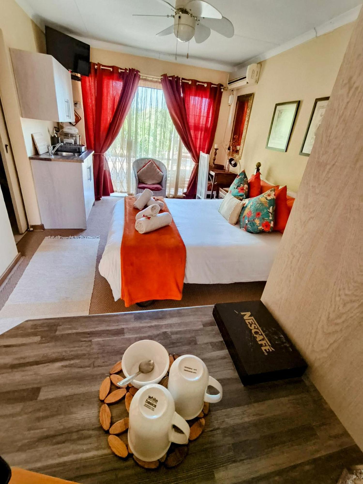 La Boheme Gastehuis บลูมฟอนเทน ห้อง รูปภาพ